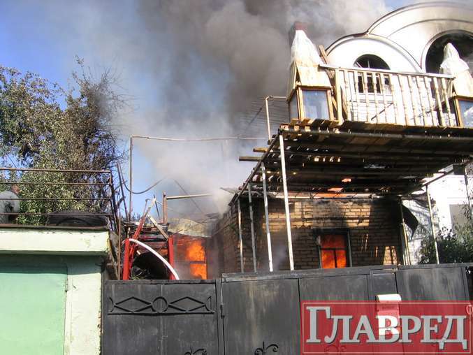 В частном секторе на Печерске горели дома (ФОТО)