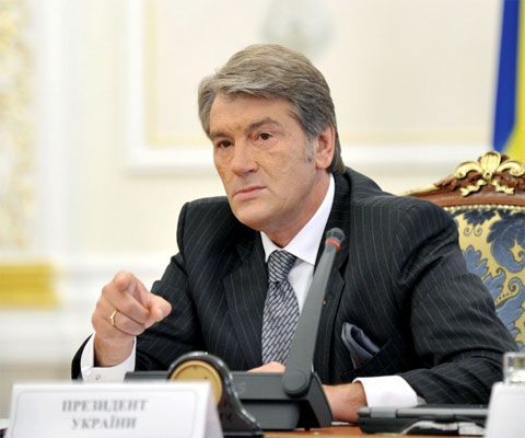 Ющенко поссорился со всеми