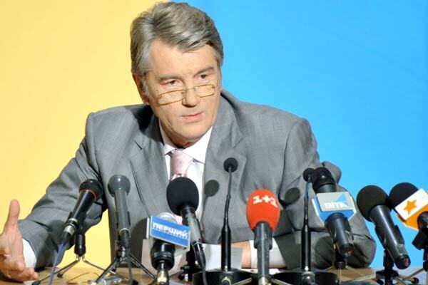 Ющенко мешает расследованию дела против НБУ