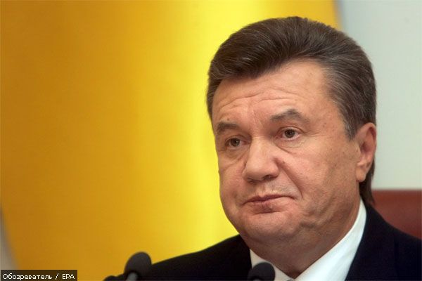 Януковича у жіночому монастирі благословили у президенти