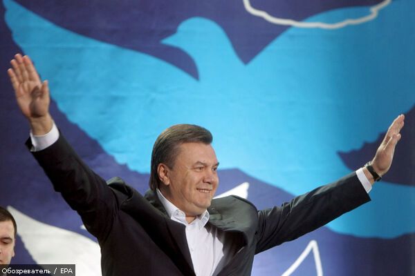 Янукович снова обещает счастье русскоязычным