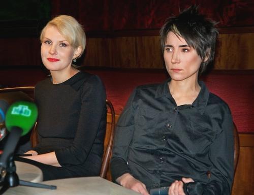 Рената Литвинова и Земфира поженились!