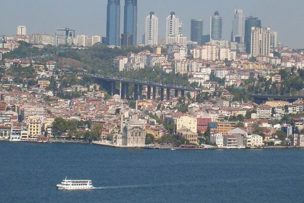 Біля берегів Туреччини розкололося навпіл судно з українцями