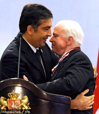 Маккейн став Героєм Грузії