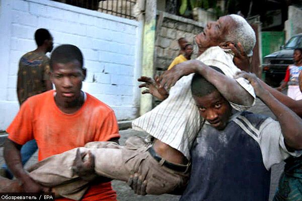 Тысячи людей заживо погребены под завалами на Гаити (ФОТО)