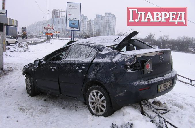 На проспекте Бажана произошло ДТП, есть пострадавший (ФОТО) 