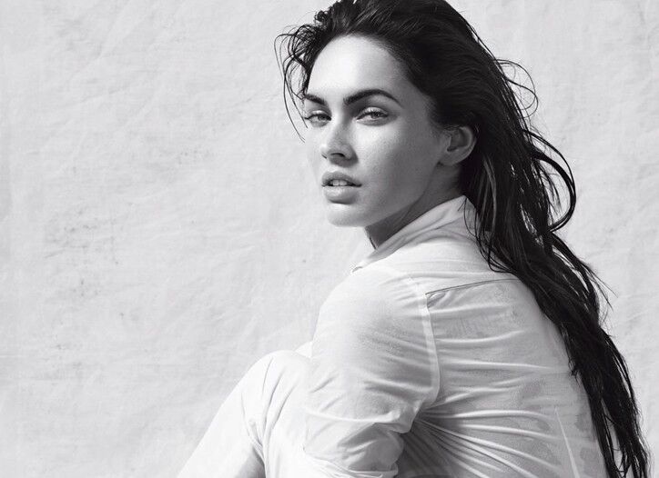 Меган Фокс в рекламе белья от Armani 