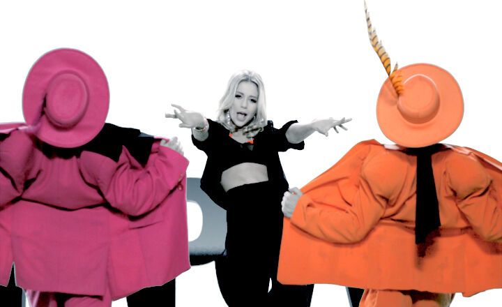 Тина Кароль отметит 25-летие по-взрослому