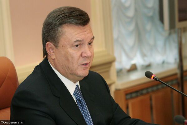Янукович вернул Тимошенко газовый долг