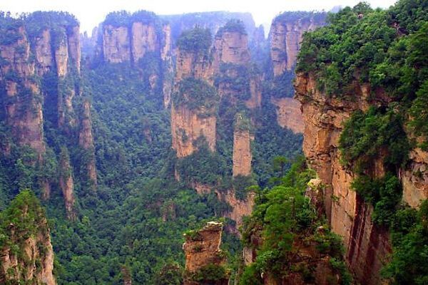 В Китае появилась гора имени "Аватара". Восхитительные ФОТО