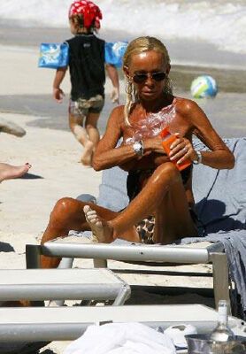 Донателла Версаче превратилась в "живую мумию". ФОТО