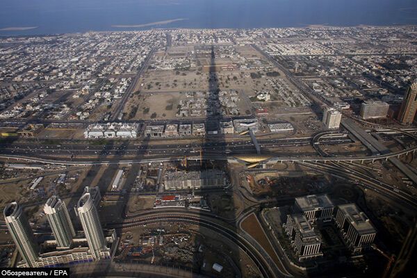 В Дубае открывают высочайшее в мире здание (ФОТО)