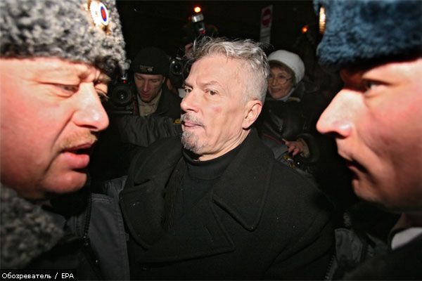 Московская милиция задержала 82-летнюю правозащитницу (ФОТО)