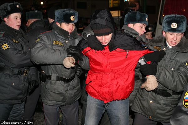Московська міліція затримала 82-річну правозахисницю (ФОТО)