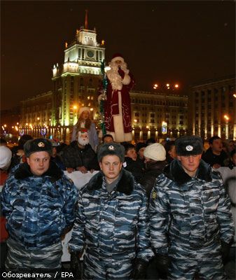 Московская милиция задержала 82-летнюю правозащитницу (ФОТО)