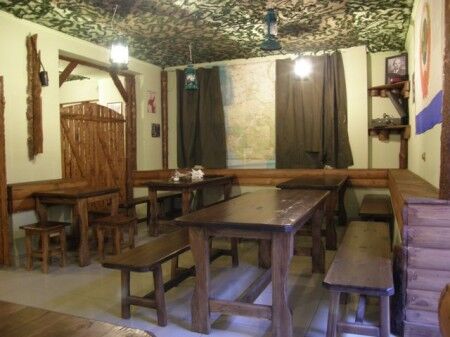 В Севастополе открыли ресторан-блиндаж