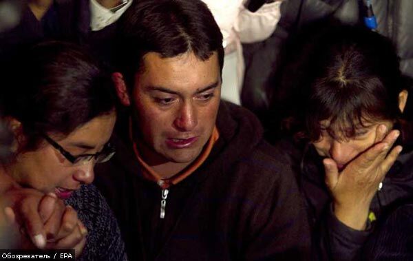 Чилийских шахтеров поднимают на поверхность. ВИДЕО, ФОТО