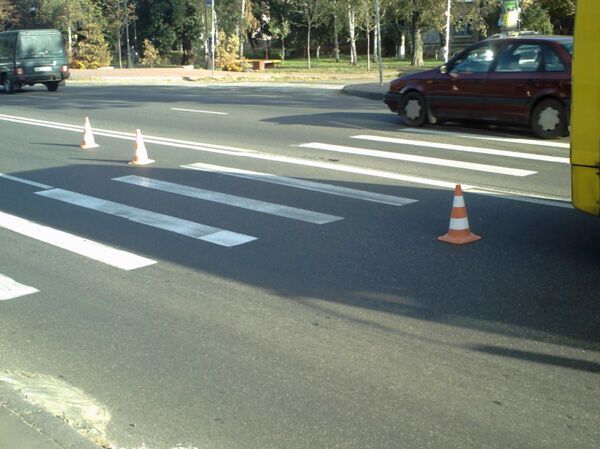 Маршрутка сбила школьника на пешеходном переходе. ФОТО