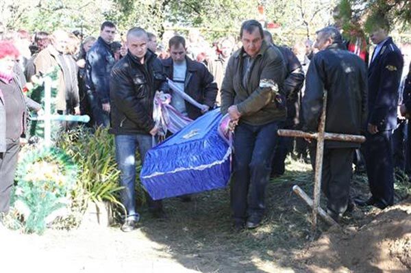 По всьому Марганцю похорон