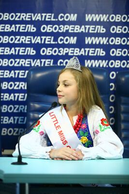 Лучшая мини-модель мира учится в женской гимназии. ФОТО