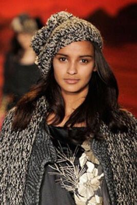 Самые модные шапки сезона осень-зима 2010/2011. ФОТО