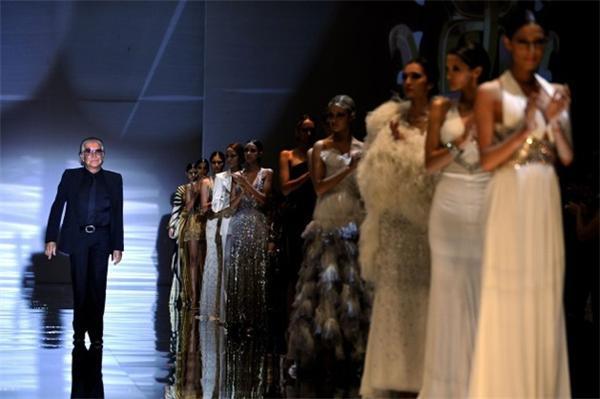 Сногсшибательные платья от Роберто Кавалли. Зима-2011. ФОТО 