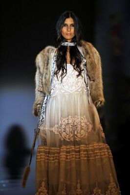 Сногсшибательные платья от Роберто Кавалли. Зима-2011. ФОТО 