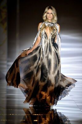 Сногсшибательные платья от Роберто Кавалли. Зима-2011. ФОТО 