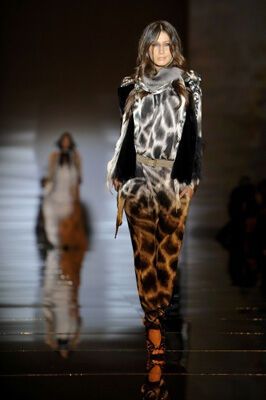 Сногсшибательные платья от Роберто Кавалли. Зима-2011. ФОТО 