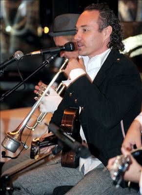 Гайтана и Джанго спели вместе