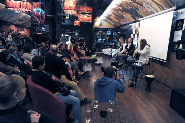 Гайтана и Джанго спели вместе