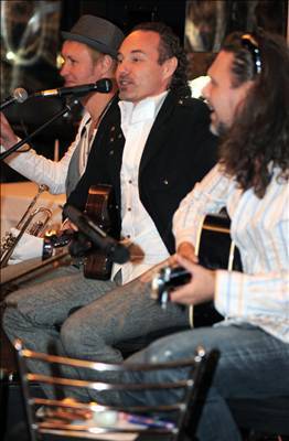 Гайтана и Джанго спели вместе