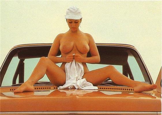 День автомобилиста. Ни гвоздя, ни жезла! Девушки для Вас