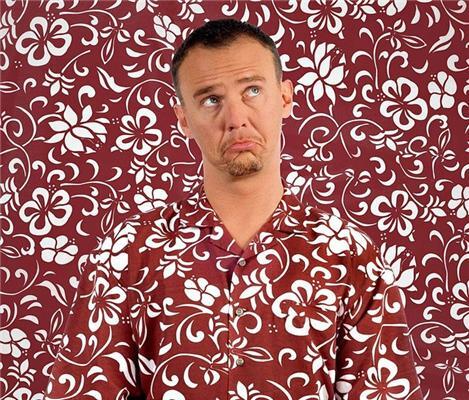 В прямом смысле слиться со стеной