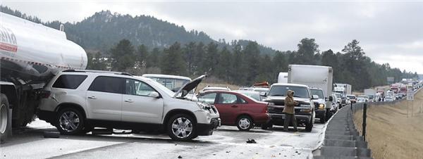 Страшная авария в штате Колорадо, столкнулись 30 авто