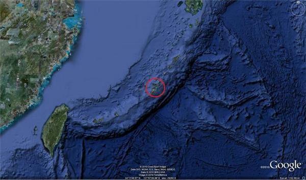 Бэтмен теперь живет в Японии