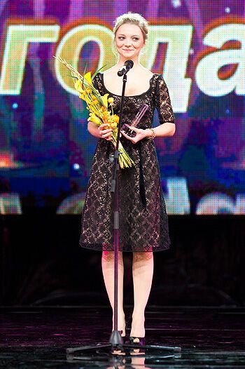 Вера Брежнева стала  "Женщиной года" по версии Glamour