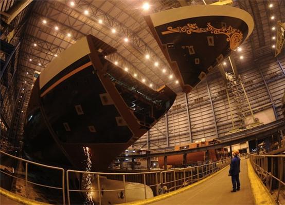 Лайнер "Disney Dream" спущений на воду в Німеччині