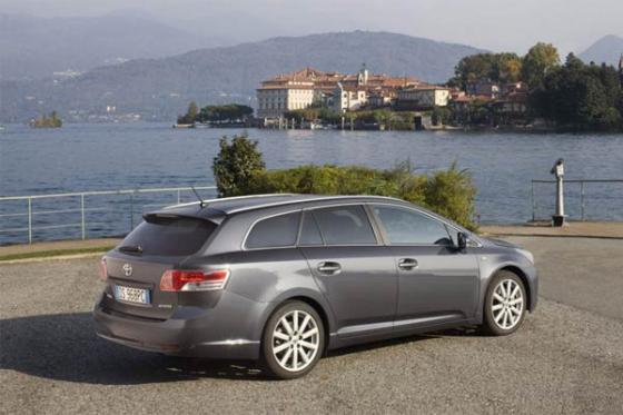 Новое поколение Toyota Camry дебютировало в Украине