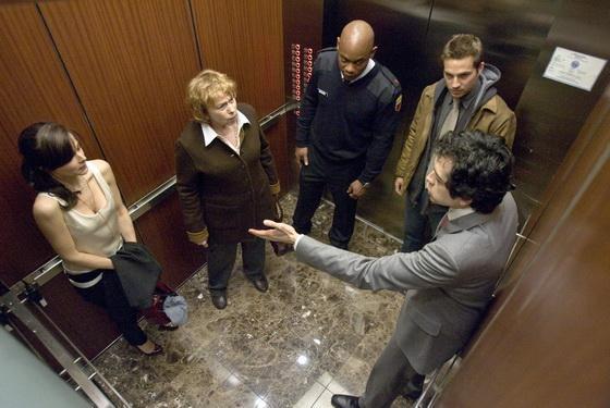 Что делать, если вы застряли в лифте… с Дьяволом…