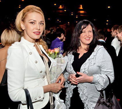 Мика Ньютон представила юбилейный клип