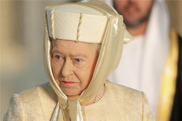 Візит королеви Великобританії в ОАЕ