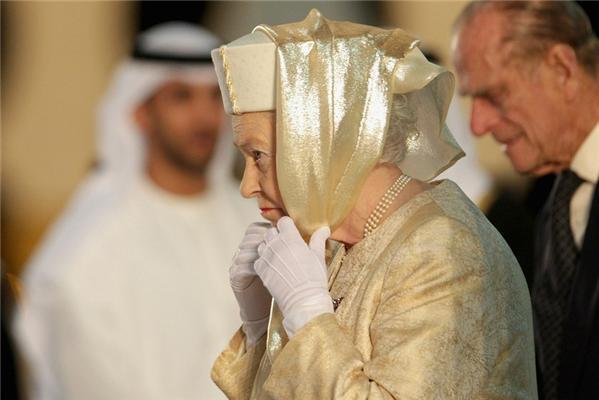 Візит королеви Великобританії в ОАЕ