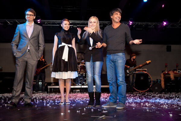 Мика Ньютон представила юбилейный клип