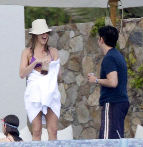 Дженнифер Энистон засветила нового бойфренда