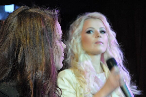 Алиса Гросу похудела и выдала новый альбом