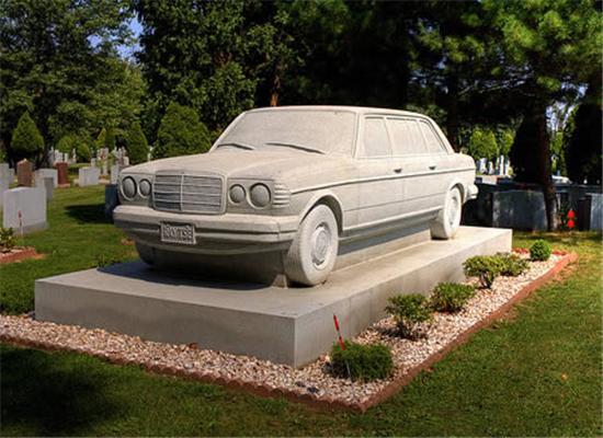 Фото самых необычных надгробий