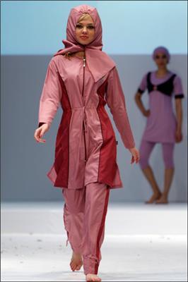 Модный показ мусульманской одежды в Стамбуле
