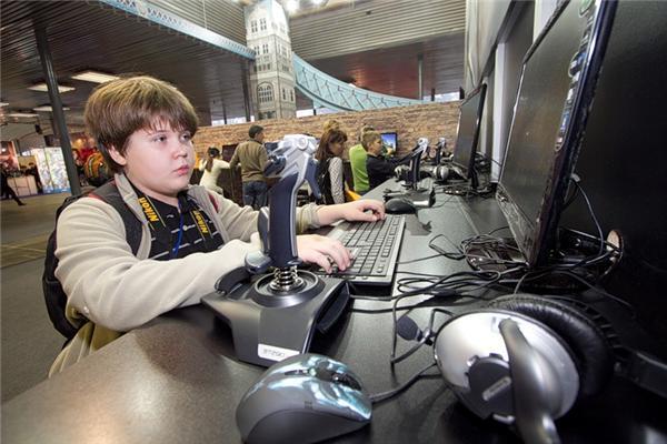 Крупнейшая игровая выставка ИгроМир 2010