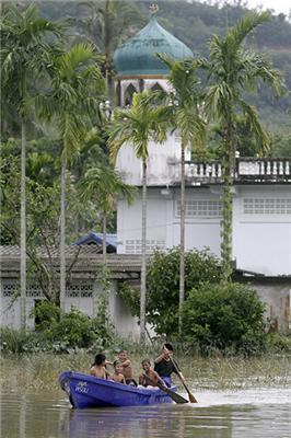 Наводнения затопили юг Таиланда